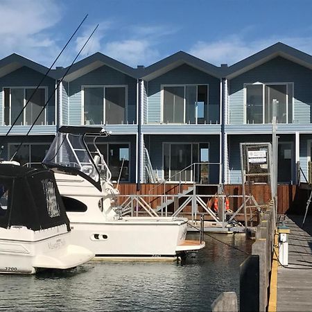 Marina View Chalets แมนดูราห์ ภายนอก รูปภาพ