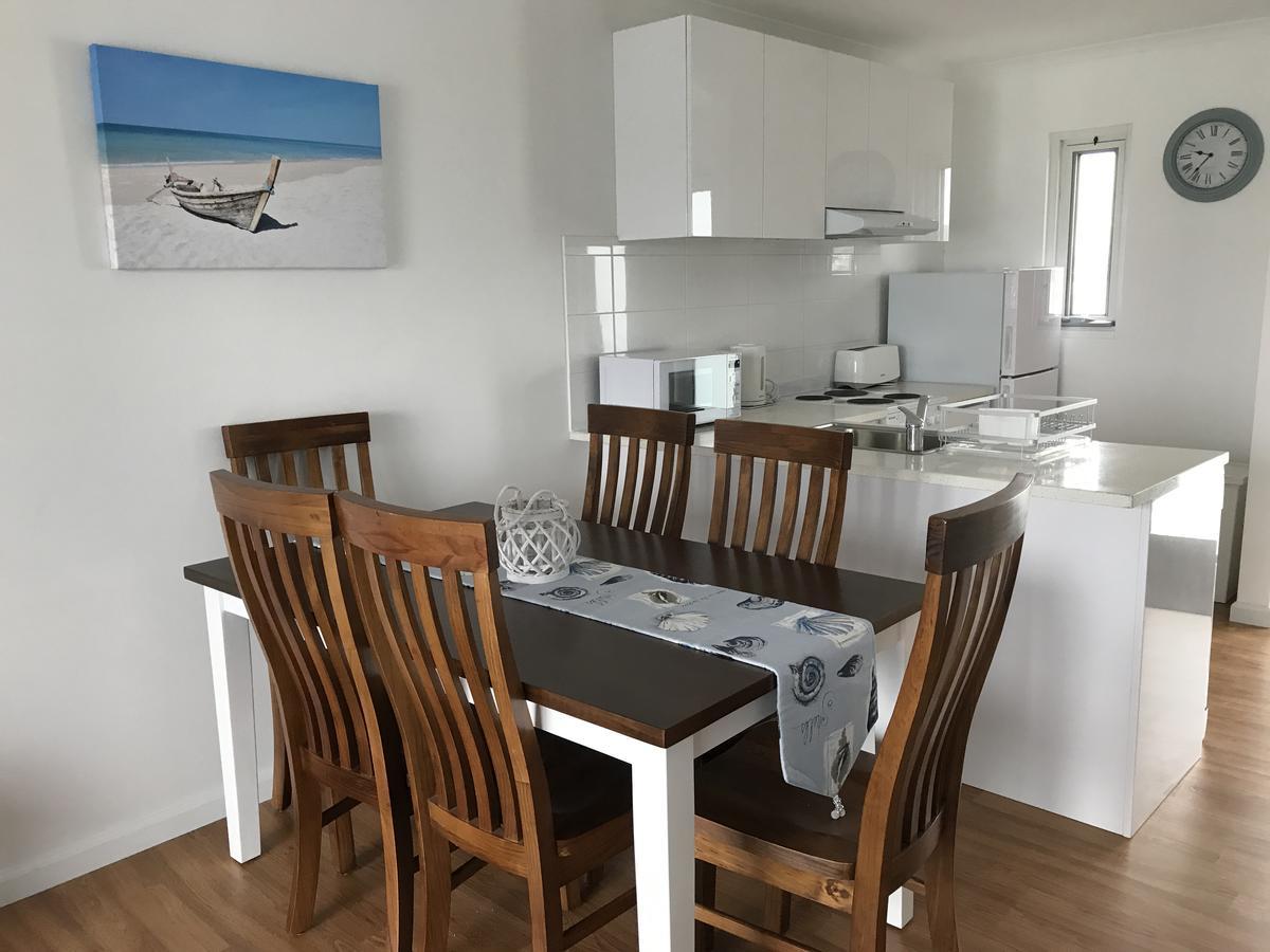 Marina View Chalets แมนดูราห์ ภายนอก รูปภาพ