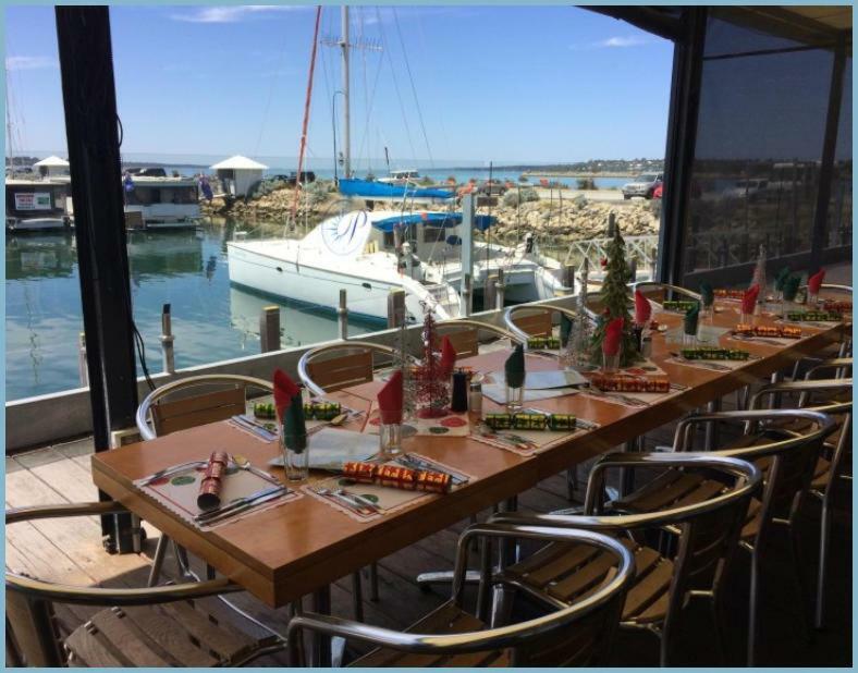 Marina View Chalets แมนดูราห์ ภายนอก รูปภาพ